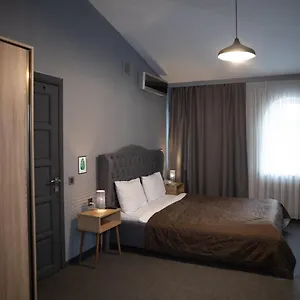 4* Hotel Maestro